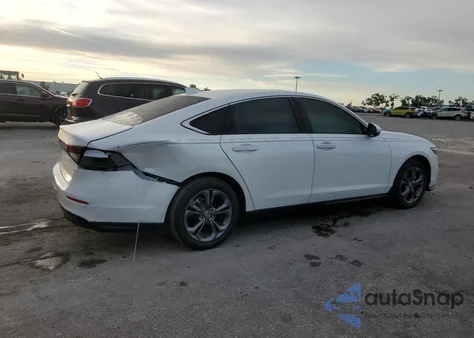 2024 Honda Accord Ex z USA, uszkodzony, nr VIN 1HGCY1F32RA078463